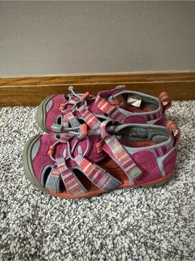Toddler Girls KEEN Striped Outdoor Sandals Size 11